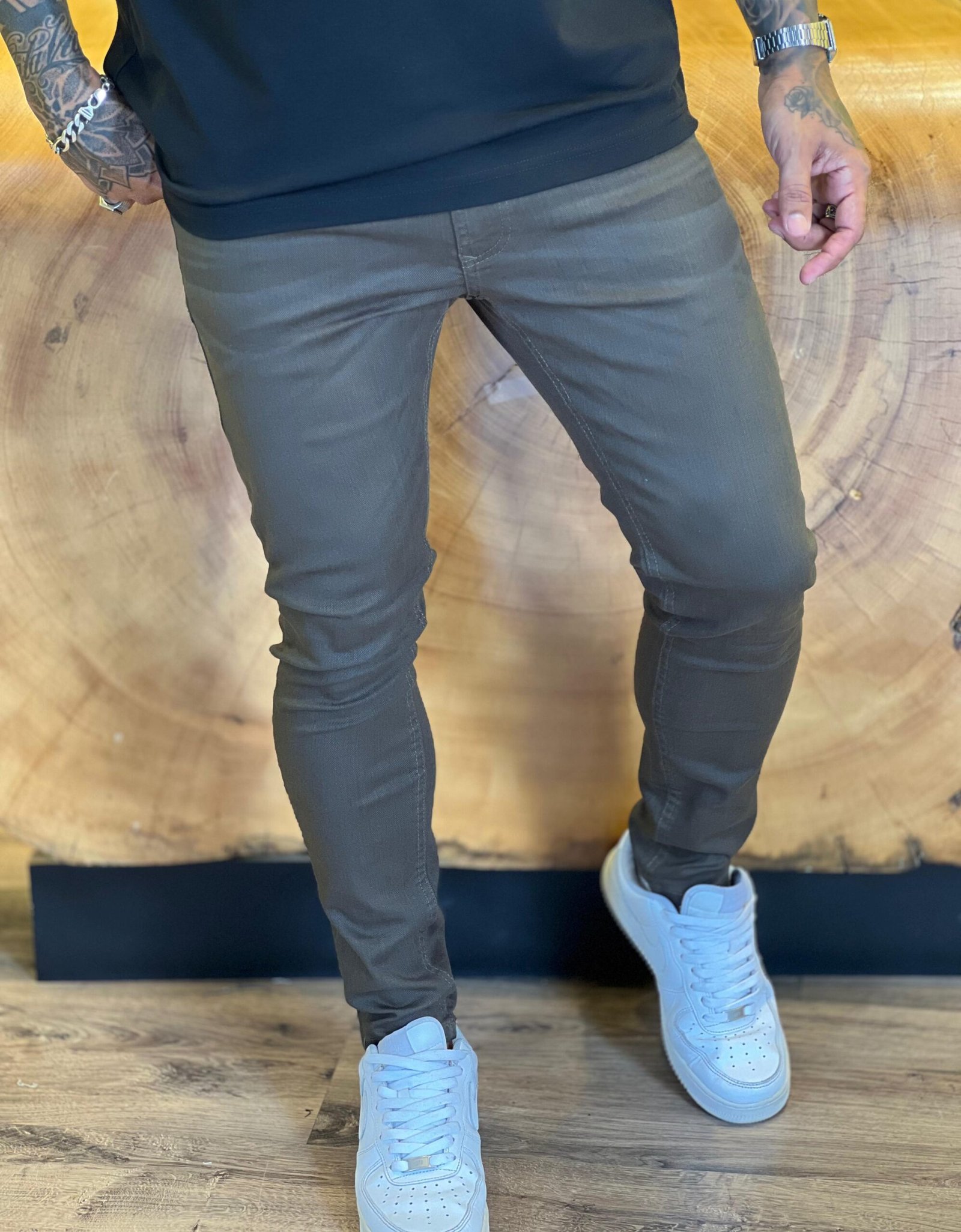 7ae90b1e-f1af-486d-81ed-6f170f417325